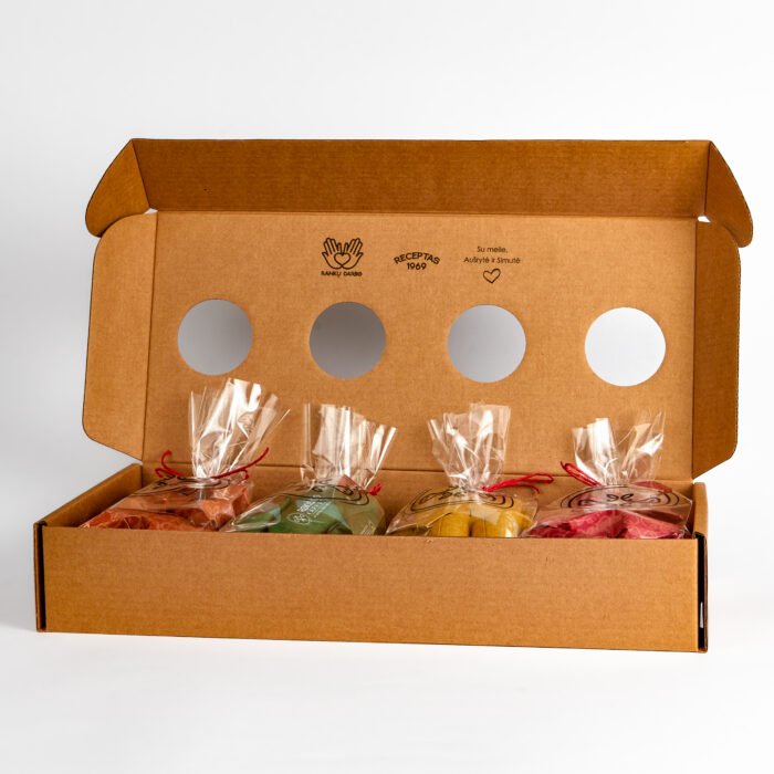 kalėdinis saldainių rinkinys „rokiškio karvutė atradimai”