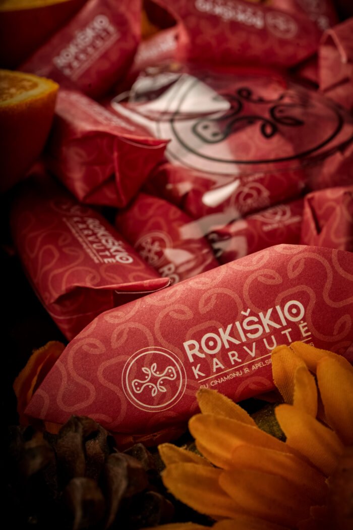 “rokiškio karvutė su cinamonu ir apelsinų žievelėmis” (riboto kiekio)