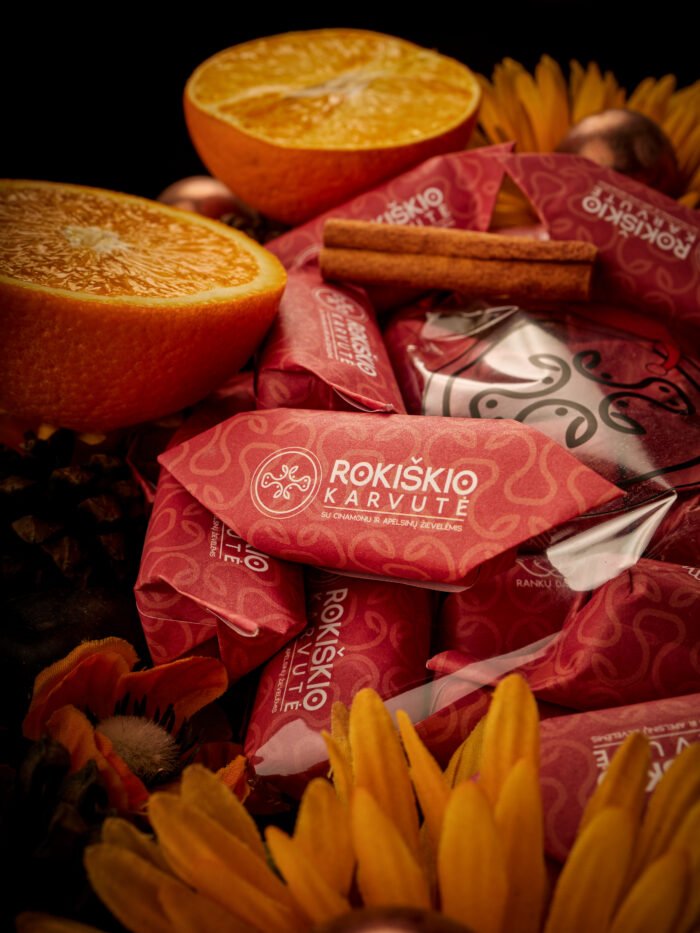 “rokiškio karvutė su cinamonu ir apelsinų žievelėmis” (riboto kiekio)